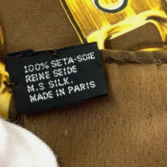 AUTHENTIC  CHANEL CC LOGO CHAIN SILK SCARF /A1092 - Picture 4 of 11